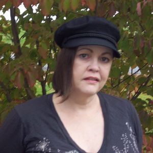 Meet your Posher, Lorrie